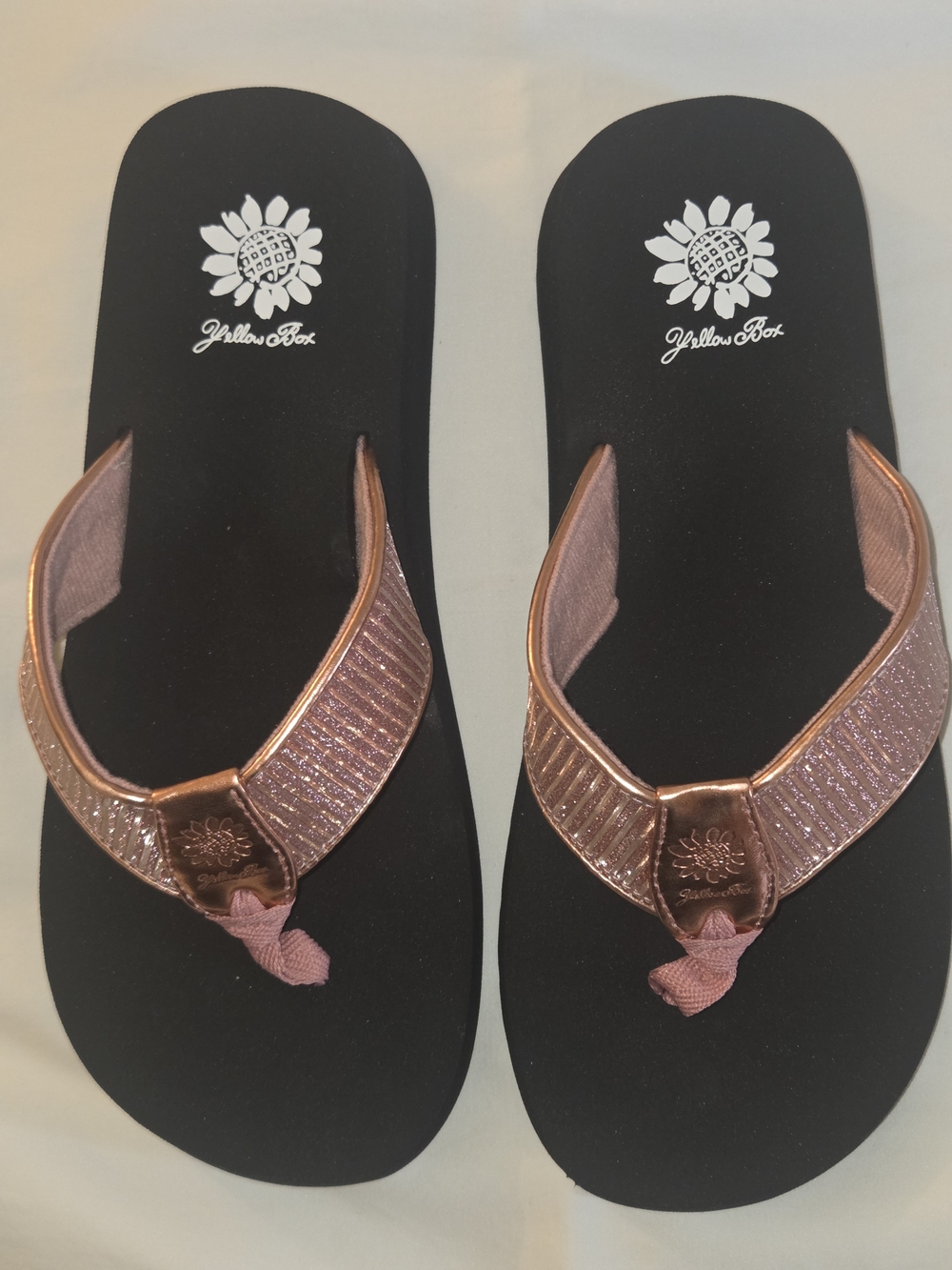 Yellow Box Women's Metallic Flip Flop Sandals 🔥NEW Size-9